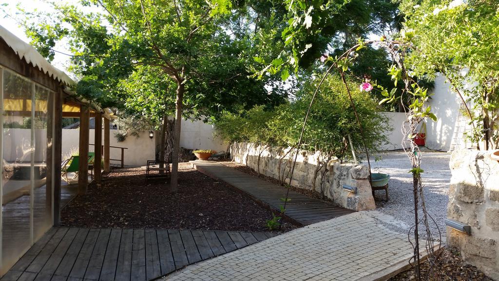 Smadar-Inn Zikhron Ya'akov Exterior photo