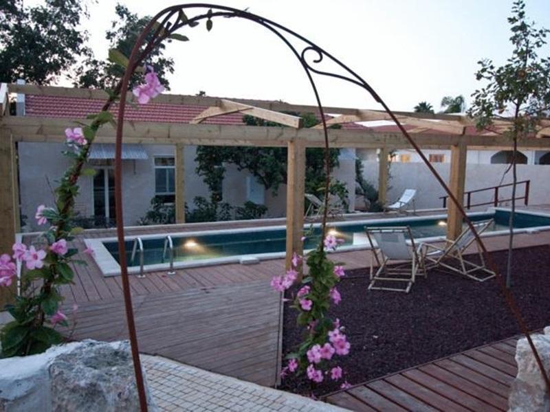 Smadar-Inn Zikhron Ya'akov Exterior photo