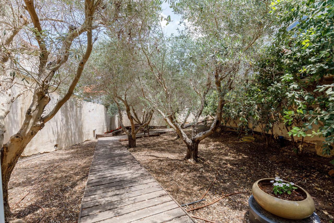 Smadar-Inn Zikhron Ya'akov Exterior photo